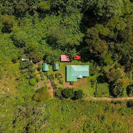 Quirquincho House Lodge プエルト・マルドナード エクステリア 写真